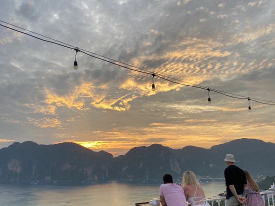 Фото Phi Phi Mountain Beach Resort