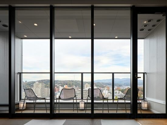 Фото The square hotel