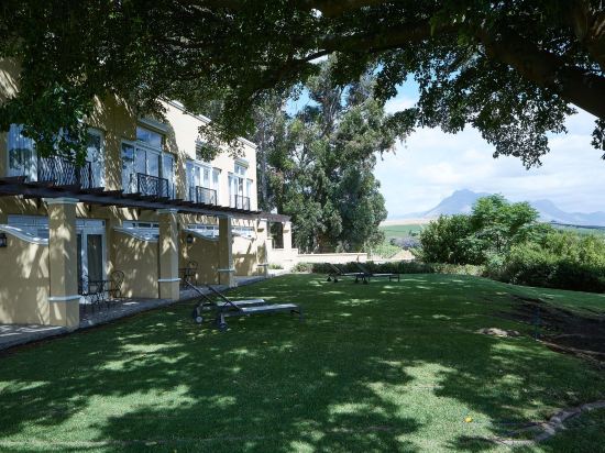 Фото The Devon Valley Hotel