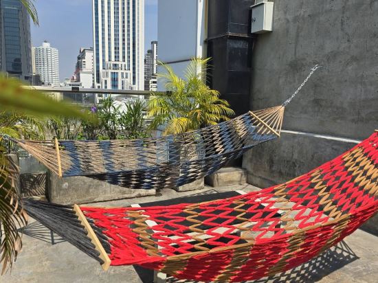 Фото Galleria 10 Hotel Bangkok by Compass Hospitality