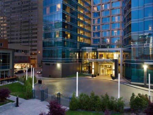 Внешний вид отеля Courtyard by Marriott Montreal Downtown в Монреале, фото 3