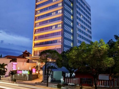 Внешний вид отеля Отель Favehotel Manahan в Суракарте, фото 1
