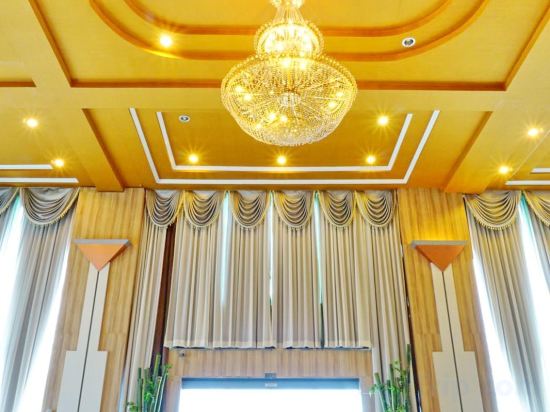 Фото Bay Hotel Srinakarin