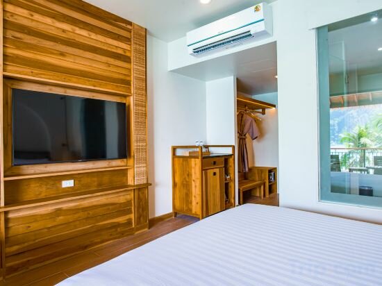 Фото Phi Phi at Pier