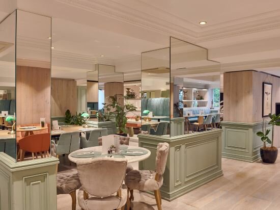 Фото Melia White House Apartments