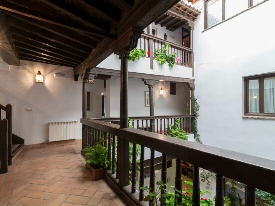 Фото Casa del Capitel Nazari Hotel