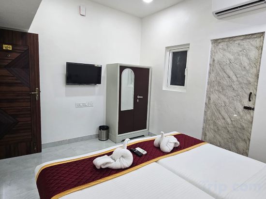 Фото Mount Residency