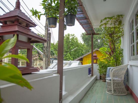 Фото Rendezvous Oldtown Chiangmai