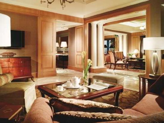 Фото The Ritz-Carlton Jakarta Mega Kuningan