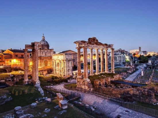 Фото отеля 1