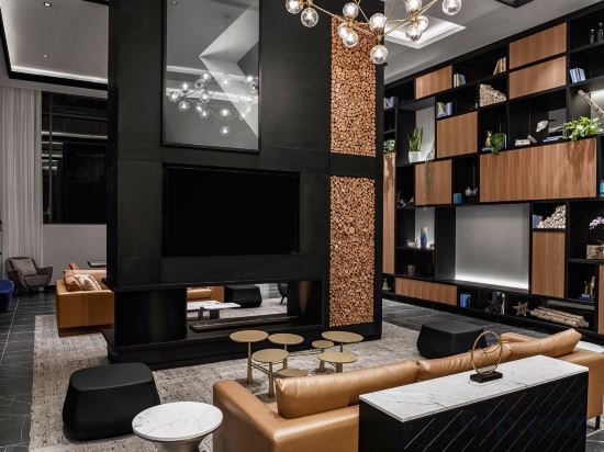 Фото Four Points by Sheraton Flushing