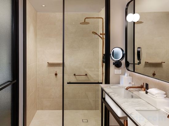 Фото Hilton Melbourne Little Queen Street