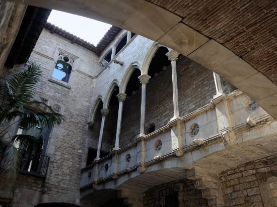 Фото Отель H10 Universitat