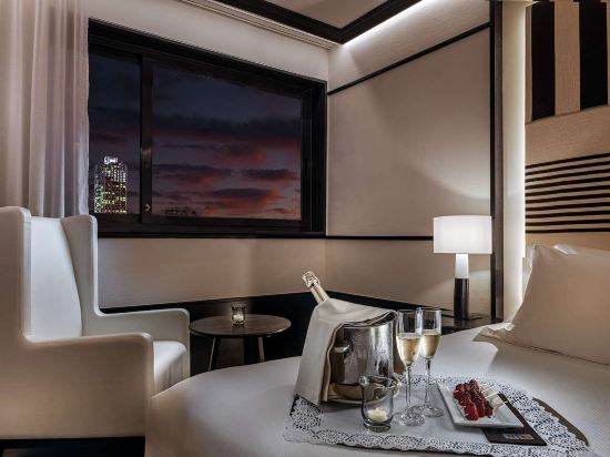 Фото H10 Marina Barcelona