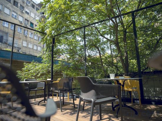 Фото Public House Hotel