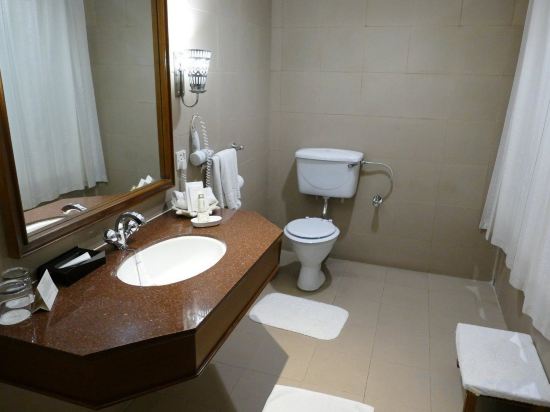 Фото Maidens Hotel