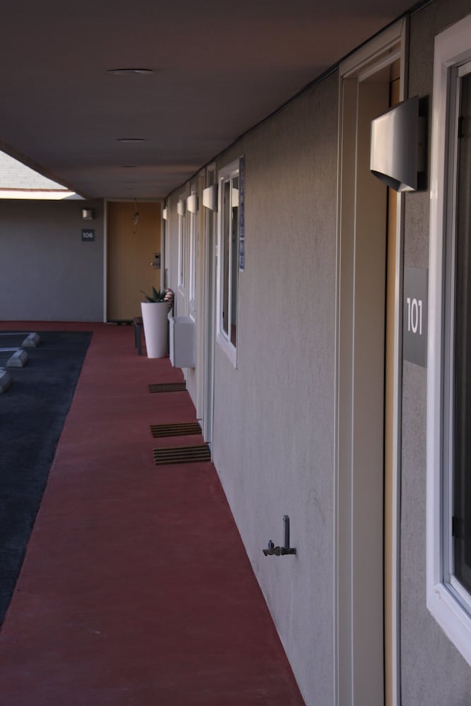 Фото El Royale Hotel