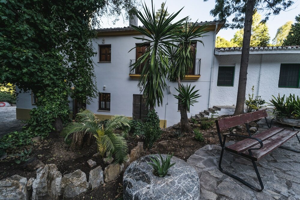 Фото Humaina Hotel