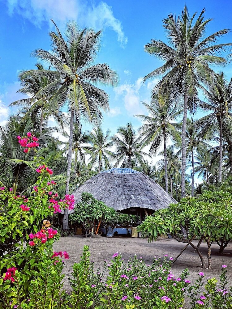 Фото Coconut Garden Beach Resort