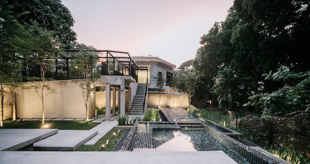 Фото Lloyd's Inn