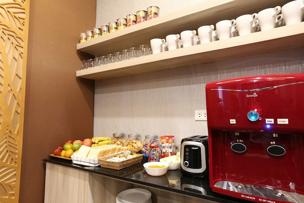 Фото Leela Orchid Hotel