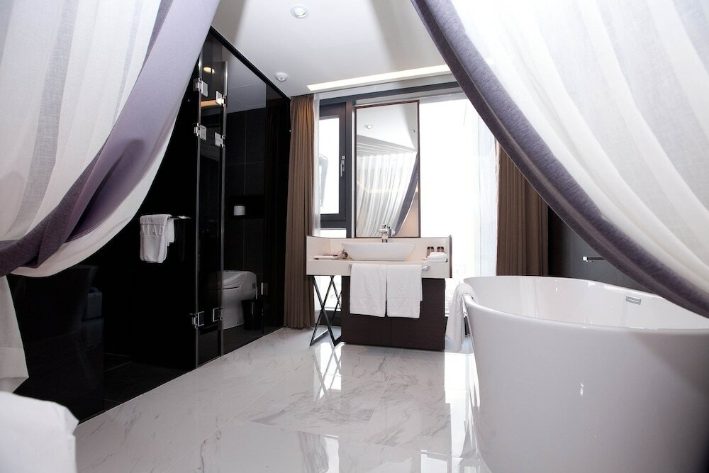 Фото Seoubong Beach Hotel