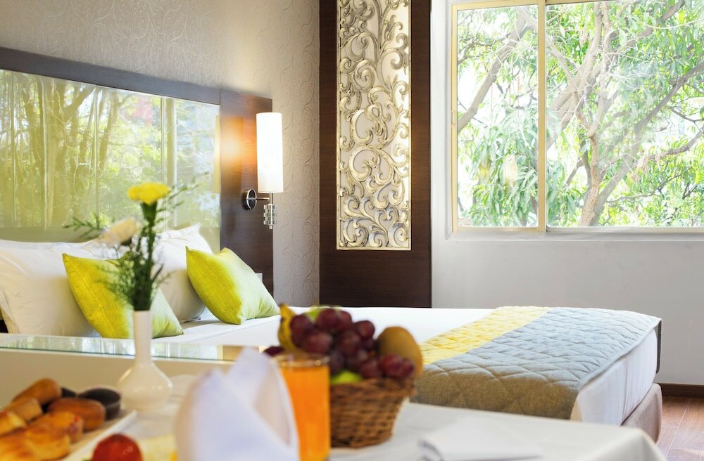 Фото The Grand Magrath Hotel