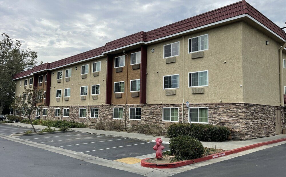Фото Red Roof Inn Hayward