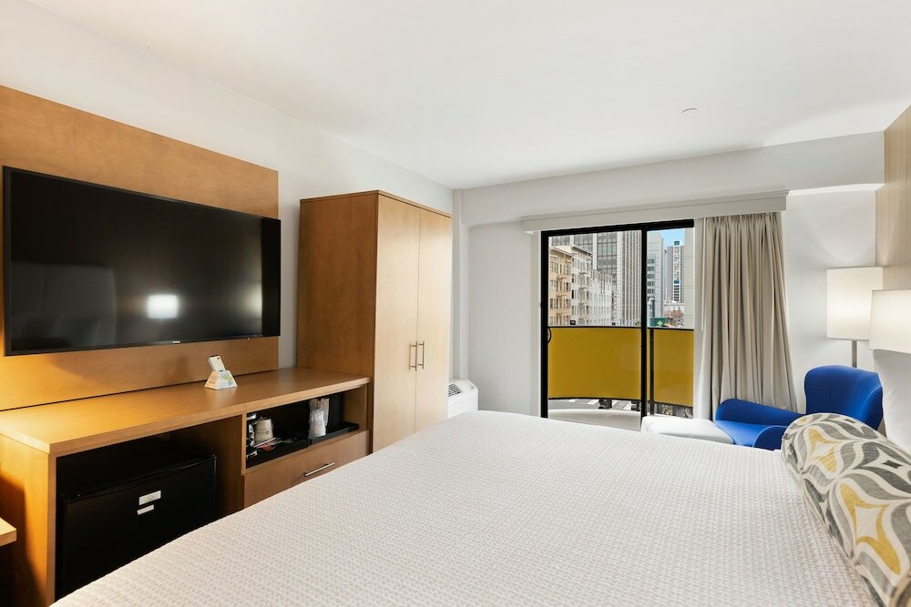 Фото Best Western Red Coach Inn