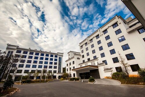 Гостиница Fliport Garden Hotel Wuyishan в Уишане