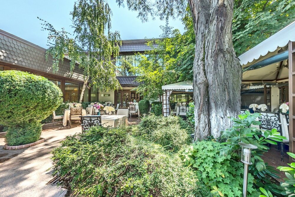 Фото Montecito Hotel