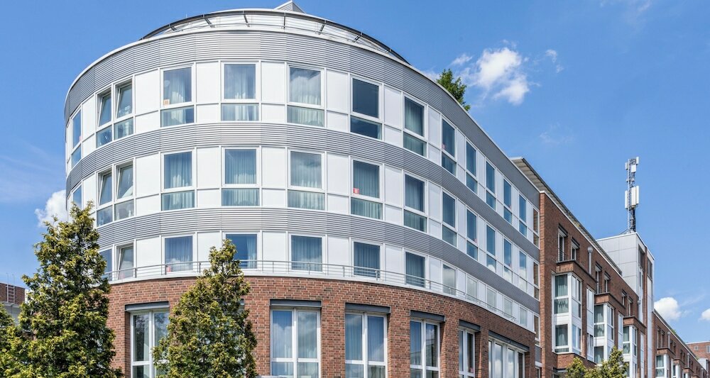 Фото Plaza Premium Köln