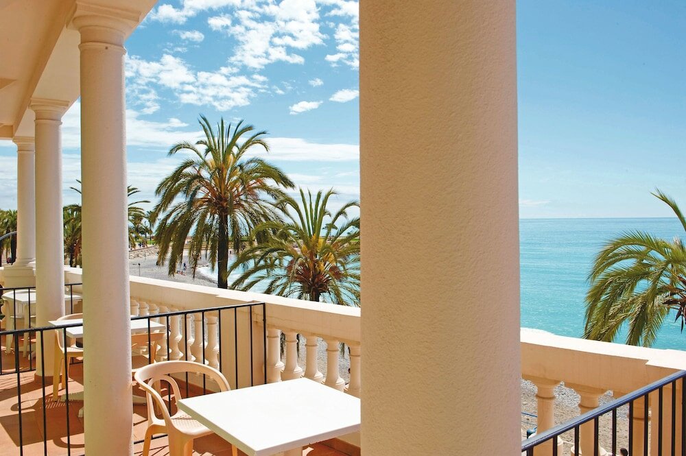 Фото Hôtel Vacances Bleues Balmoral