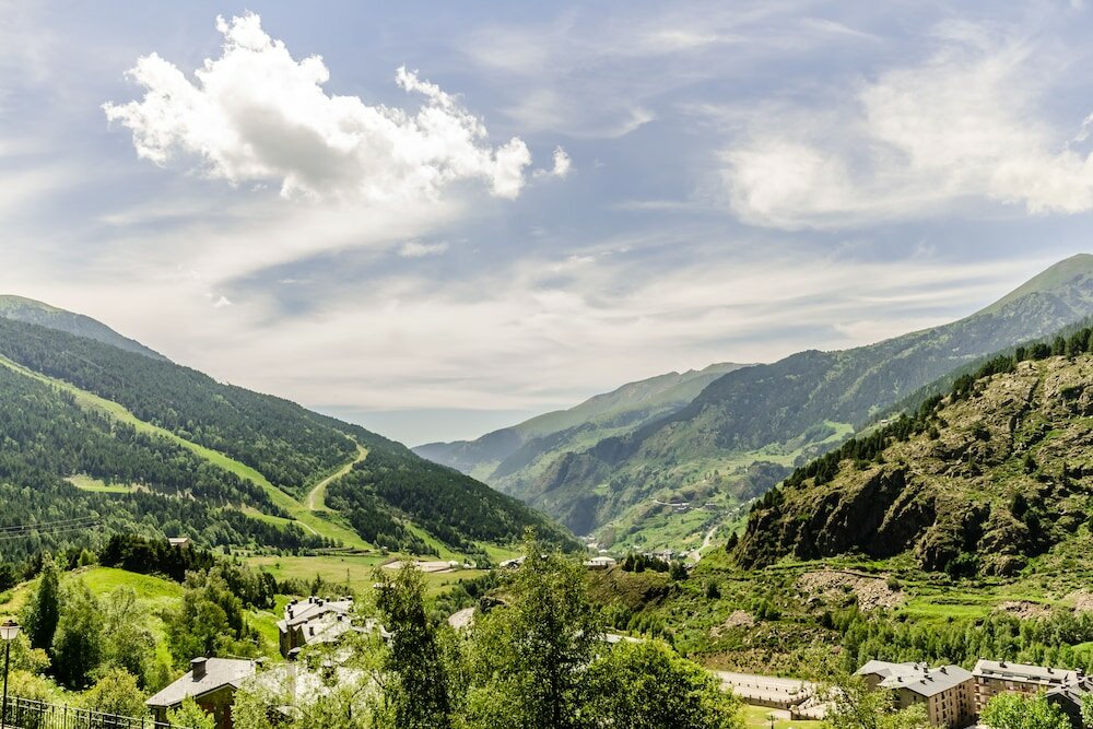 Фото Apartamentos Prat de les Molleres