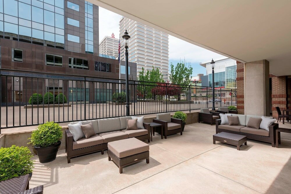 Фото Courtyard by Marriott Louisville Downtown