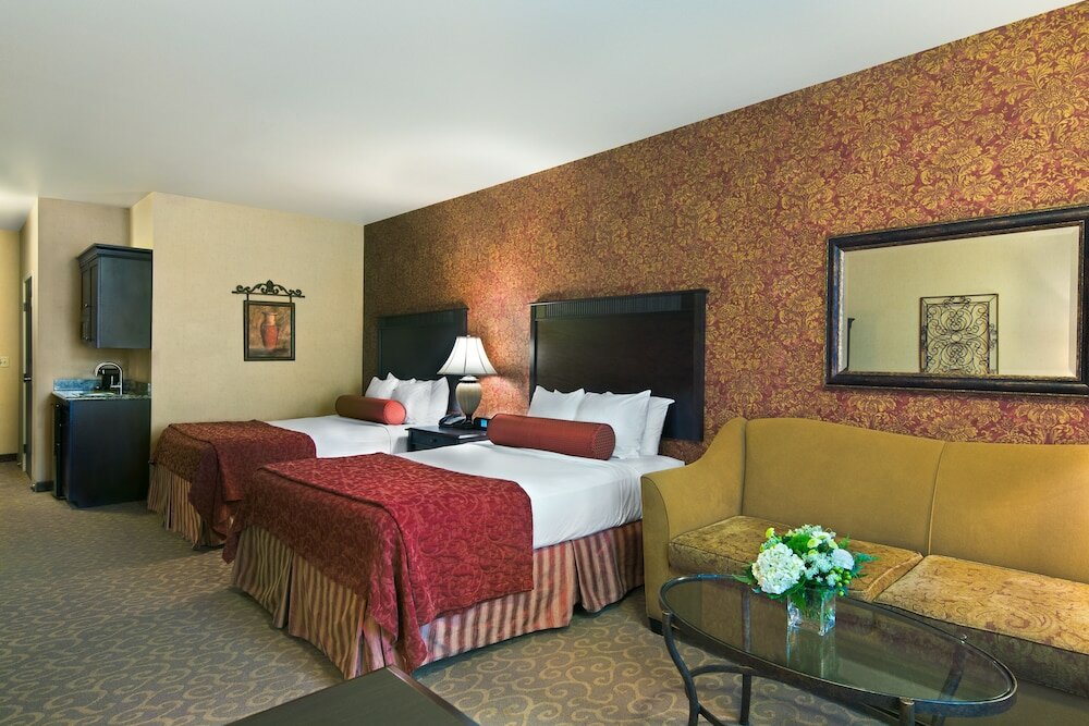 Фото Oxford Suites Boise