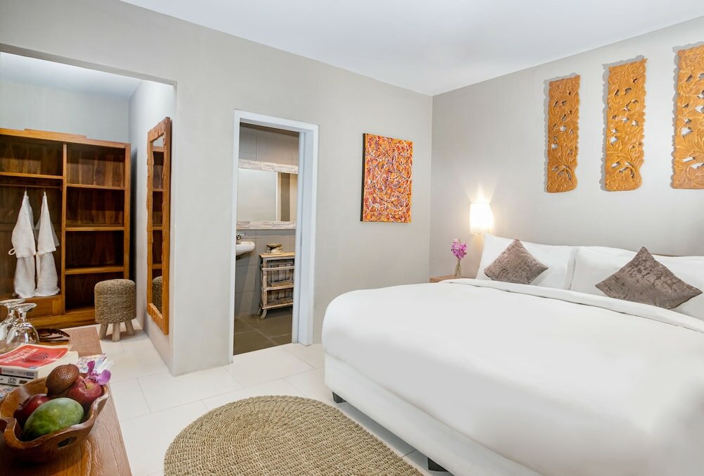 Фото Canvas Escape Resort