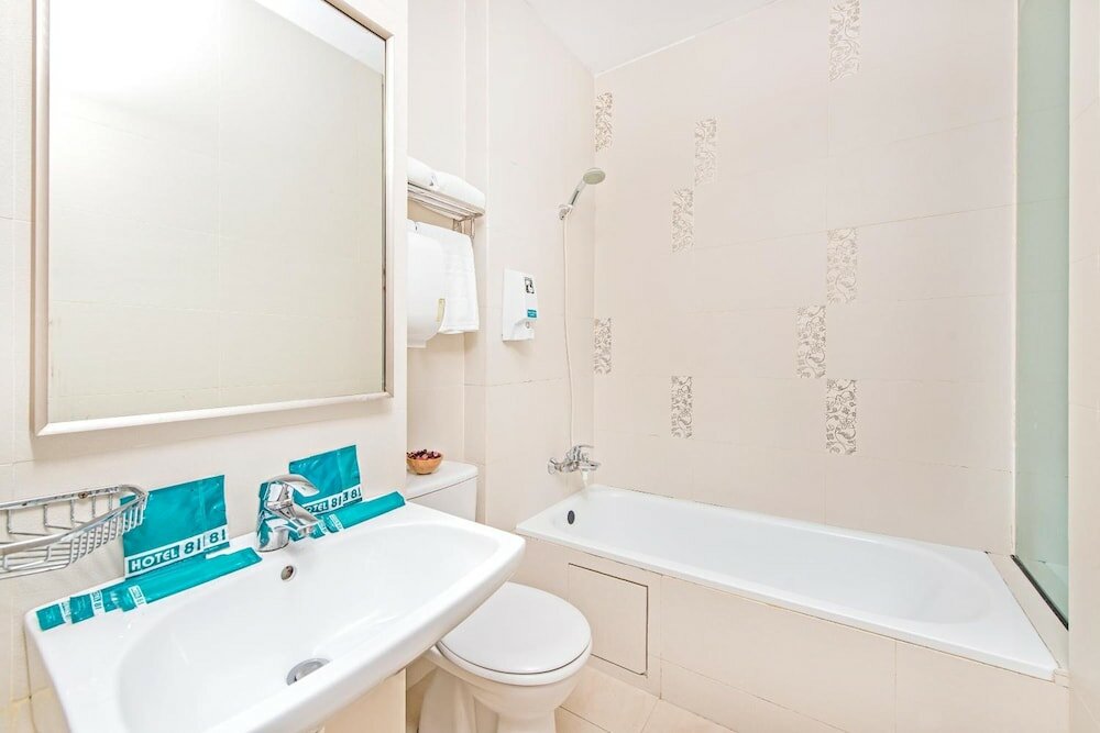 Фото Hotel 81 Dickson