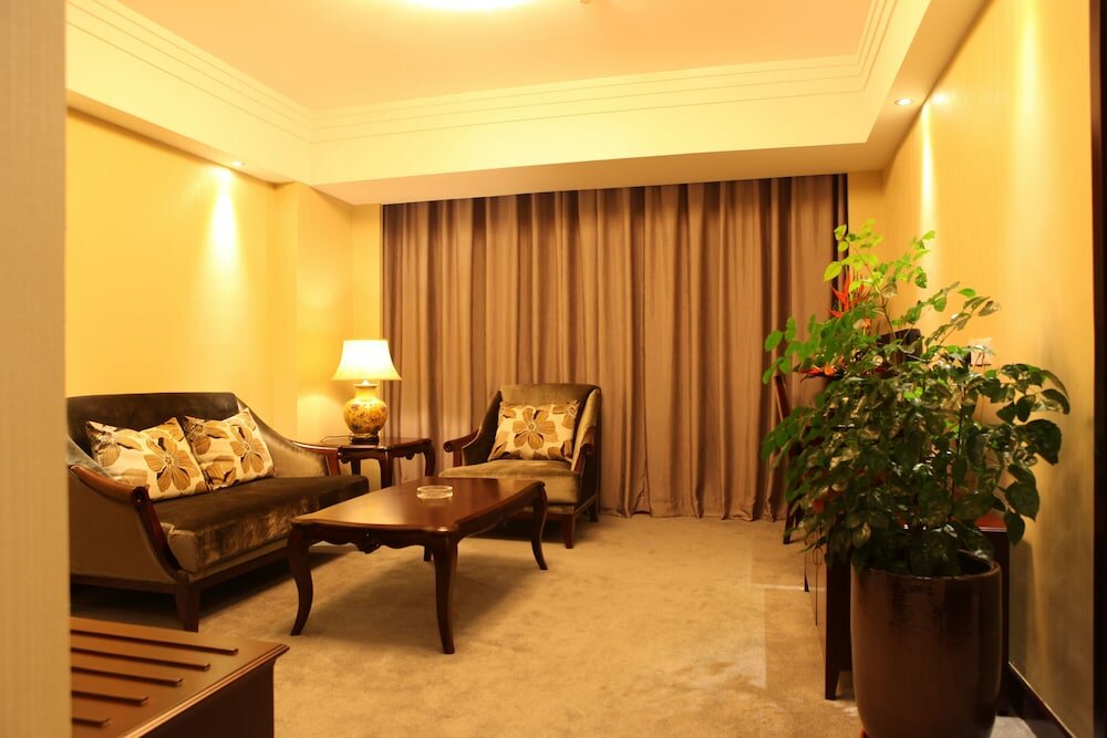 Фото Guangzhou Sanyu Hotel