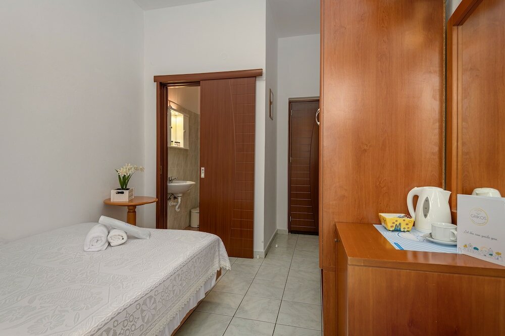 Фото Grikos Hotel