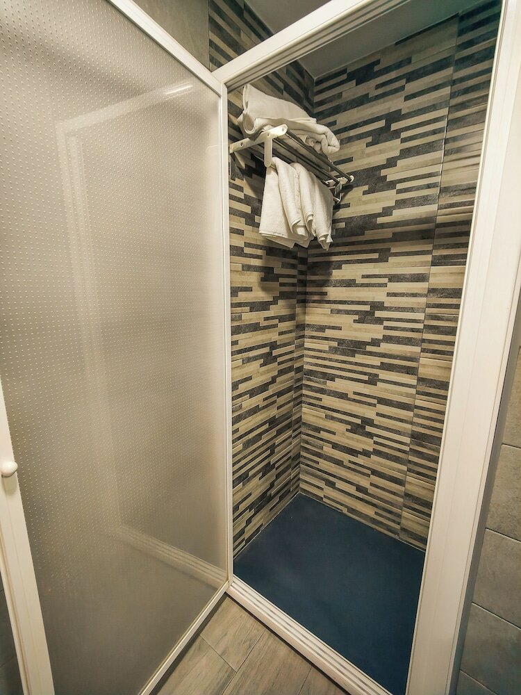 Фото Hostal Paris