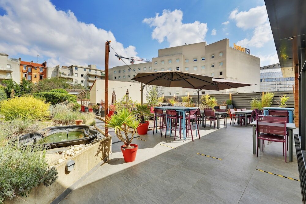 Фото Novotel Suites Paris Montreuil Vincennes