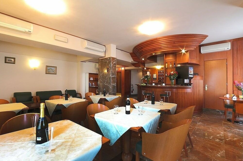 Фото Hotel Arcadia