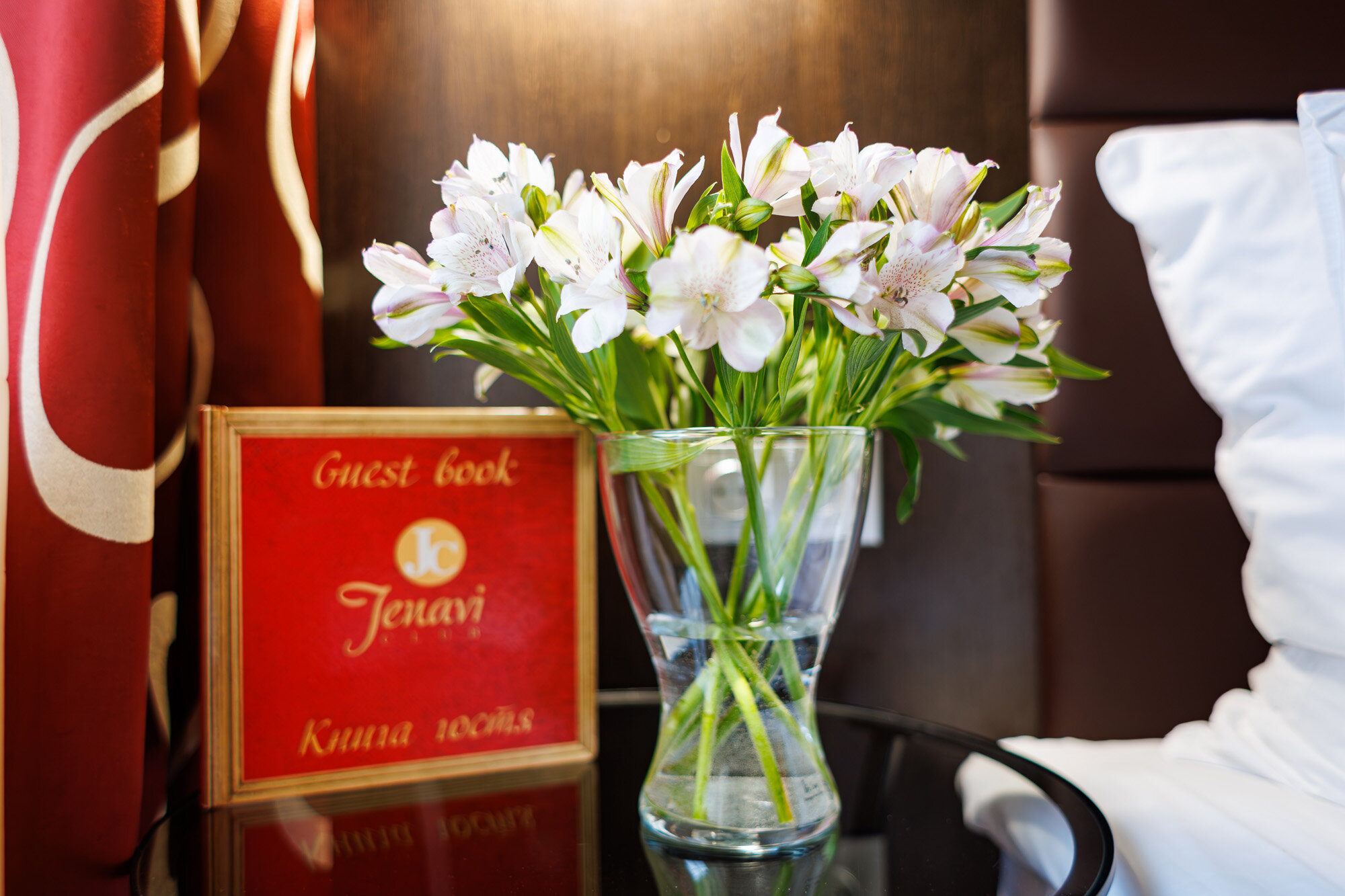 Фото Jenavi Club Hotel