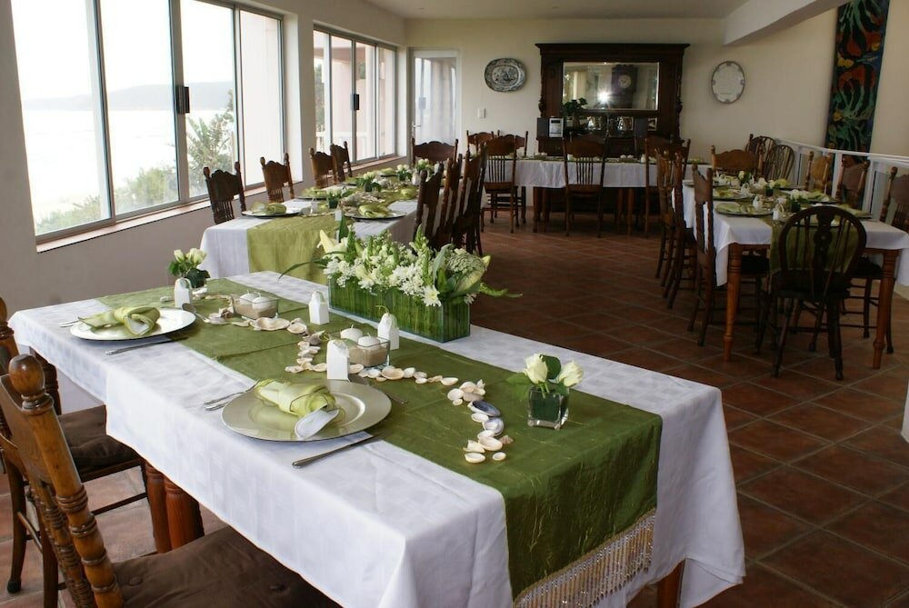 Фото The Pink Lodge on the Beach