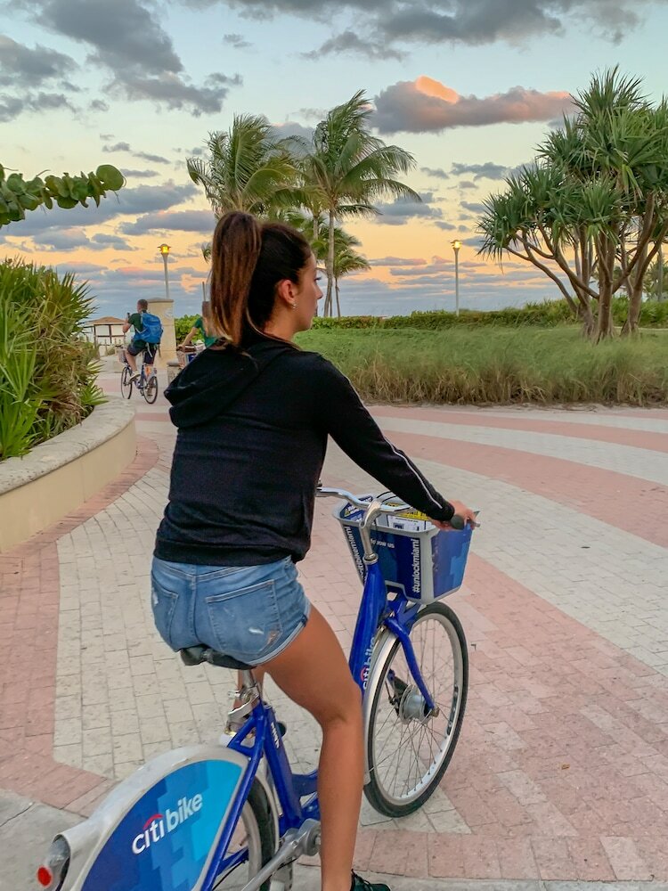 Фото Avalon Hotel