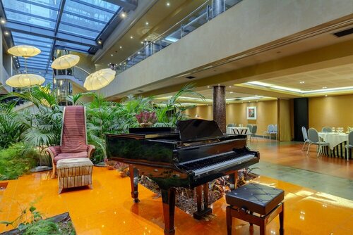 Внешний вид отеля Iberik Hotel Santo Domingo Plaza в Овьедо, фото 5