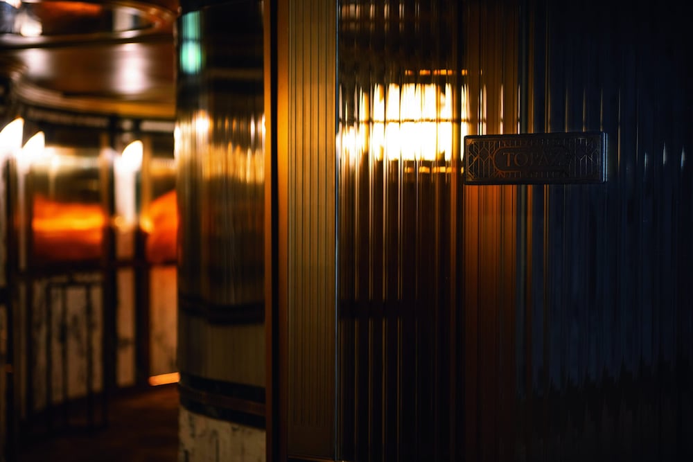 Фото The Emperor Hotel