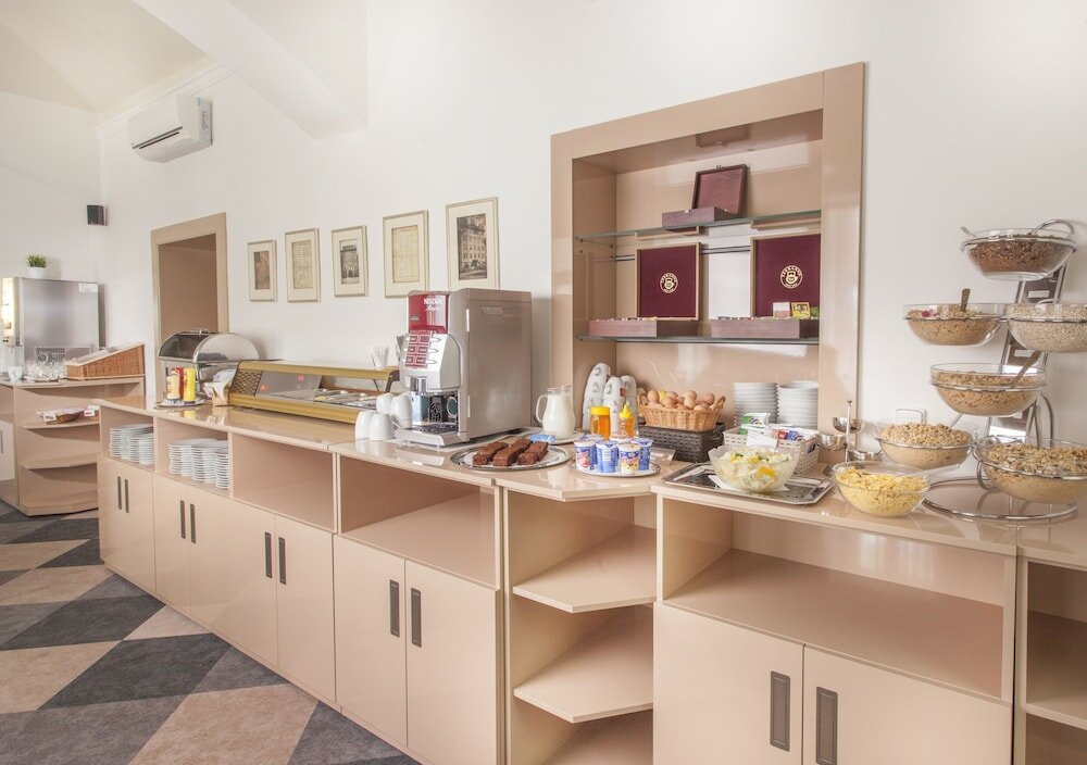 Фото Hotel Lunik