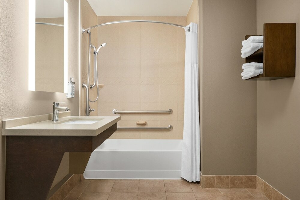 Фото Staybridge Suites Oklahoma City-Quail Springs, an Ihg Hotel